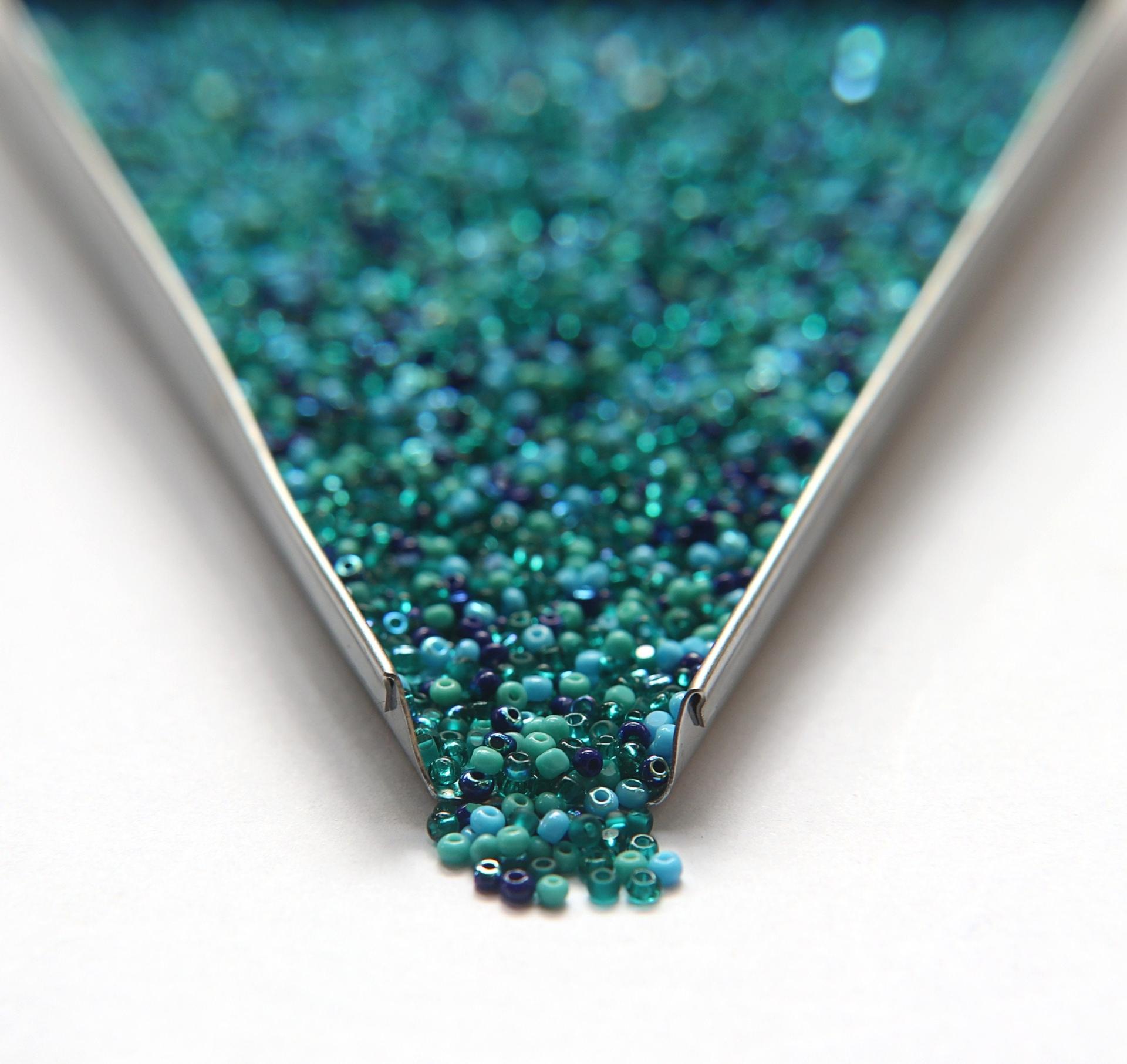 11/0 True cuts Charlotte Beads Aquamarine Mix Beads 10/20/50/250/500 Grams PREMIUM SEED BEADS, Native Supply, beads soup, mix seed beads