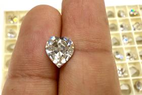 Swarovski 4800 Vintage Heart Rhinestones 8.8 x 8mm in Crystal Foiled heart fancy stones jewelry making