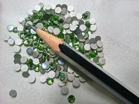 16SS Swarovski Flatbacks in Peridot Chaton Roses 2088 (4mm) Made in Austria 72/288/720 Pieces Nail art decoration