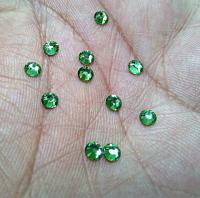 16SS Swarovski Flatbacks in Peridot Chaton Roses 2088 (4mm) Made in Austria 72/288/720 Pieces Nail art decoration