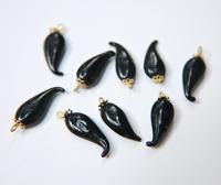 Vintage styled Chili Handmade Dangle in glass 25 mm long in Jet Black (6 pieces)
