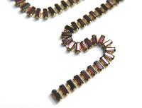 Swarovski Snake Baguette chain 7x3 mm in Burgundy (515) settings in Brass 0.5/1/2 Meters