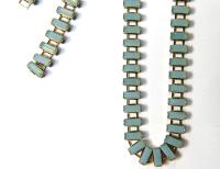 Swarovski Snake Baguette chain 7x3 mm in Pacific Opal (390) settings in Brass 0.5/1/2 Meters