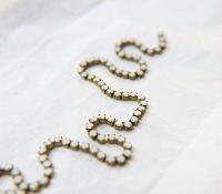 18pp Swarovski Vintage Chain in White Alabaster (2.5mm) 0.5/1/2/5 Meters Brass Settings Wedding Bridal Supplies|Jewelry Making|Decoration