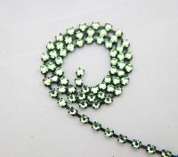 16ss Swarovski 2088 Chain in Flat Back Peridot (4mm) 0.5/1/2/5 Meters Vintage Black Settings Bridal Supplies, strass chains, craft supplies