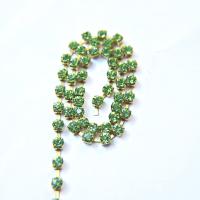 18ss Swarovski Rhinestone Chain in Peridot (4.2mm) 0.5/1/2/5 Meters Bridal Supplies vintage findings, strass chains, jewelry making