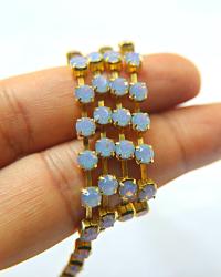 18ss Swarovski Rhinestone Chain in Sky Blue Opal (4.2mm) 0.5/1/2/5 Meters Bridal Supplies, Jewelry, vintage findings, embroidery materials