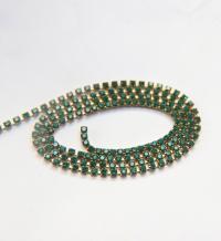 14pp Swarovski Vintage Chain in Emerald (2mm) 0.5/1/2/5/15 Meters Brass Settings