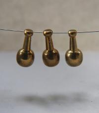 Solid Metal Drops, Pendulum Charms, in brass 19x9mm, 2mm Loop, 4/30 pieces vintage findings, jewlery making, art deco, premium supplies
