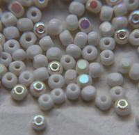 6/0 Charlotte Cut Beads Patina Chalk White Aurore Boreale 10/20/50/250/500 Grams glass beads, jewelry supply, vintage findings, craft