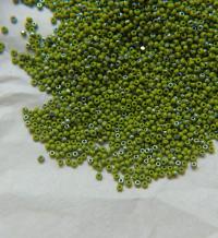 11/0 Charlotte Cut Beads Patina Opaque Olivine Aurore Boreale 10/20/50/250/500 Grams PREMIUM MATERIALS