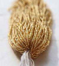 11/0 Hanks Charlotte Cut Beads 17020 Gold Silver Lined 1/5/25/50/100 Hanks 2.0mm glass beads, jewelry supply, findings, craft supply