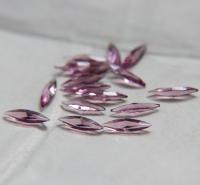 15x4mm Swarovski Light Amethyst Marquise, New Vintage Pointy Back Navette 4200 crystals, unfoiled 6/24 Pieces Jewery making stones