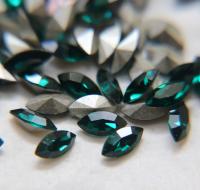 8X4 mm Vintage Swarovski fancy Navette in Emerald 36/72/144 Pieces Jewery making stones gemstones, fancy opal stones