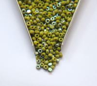 8/0 Charlotte Cut Beads Patina Opaque Olive Aurore Boreale 10/20/50/250/500 Grams PREMIUM SEED Beads jewelry supply vintage findings