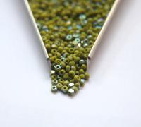 8/0 Charlotte Cut Beads Patina Opaque Olive Aurore Boreale 10/20/50/250/500 Grams PREMIUM SEED Beads jewelry supply vintage findings