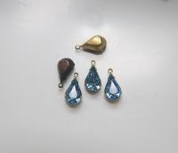 Swarovski 13x8 Fancy pear Stones setting drop dangle (one loop) in 9 colors 2/6/24/72 Pieces jewelry supplies Brass/Vintage Black
