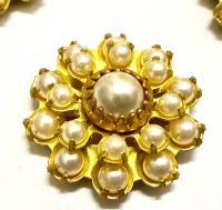 16mm Vintage brass Swarovski Flower Design in pearl crystal Embellishment DIY Supplies wedding decorations