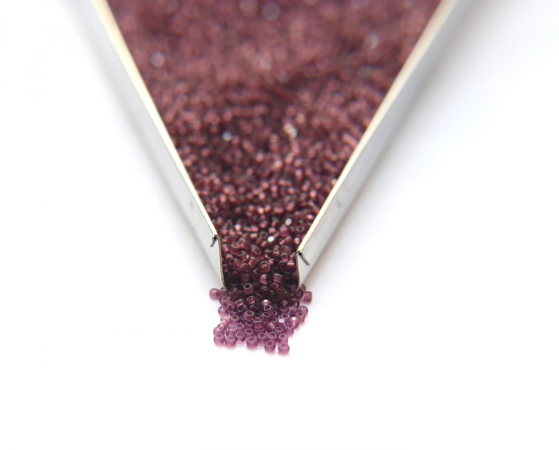 11/0 Charlotte true Cut Beads MATT Amethyst Loose Beads 10/20/50/250/500 Grams premium seed beads, vintage findings, embroidery