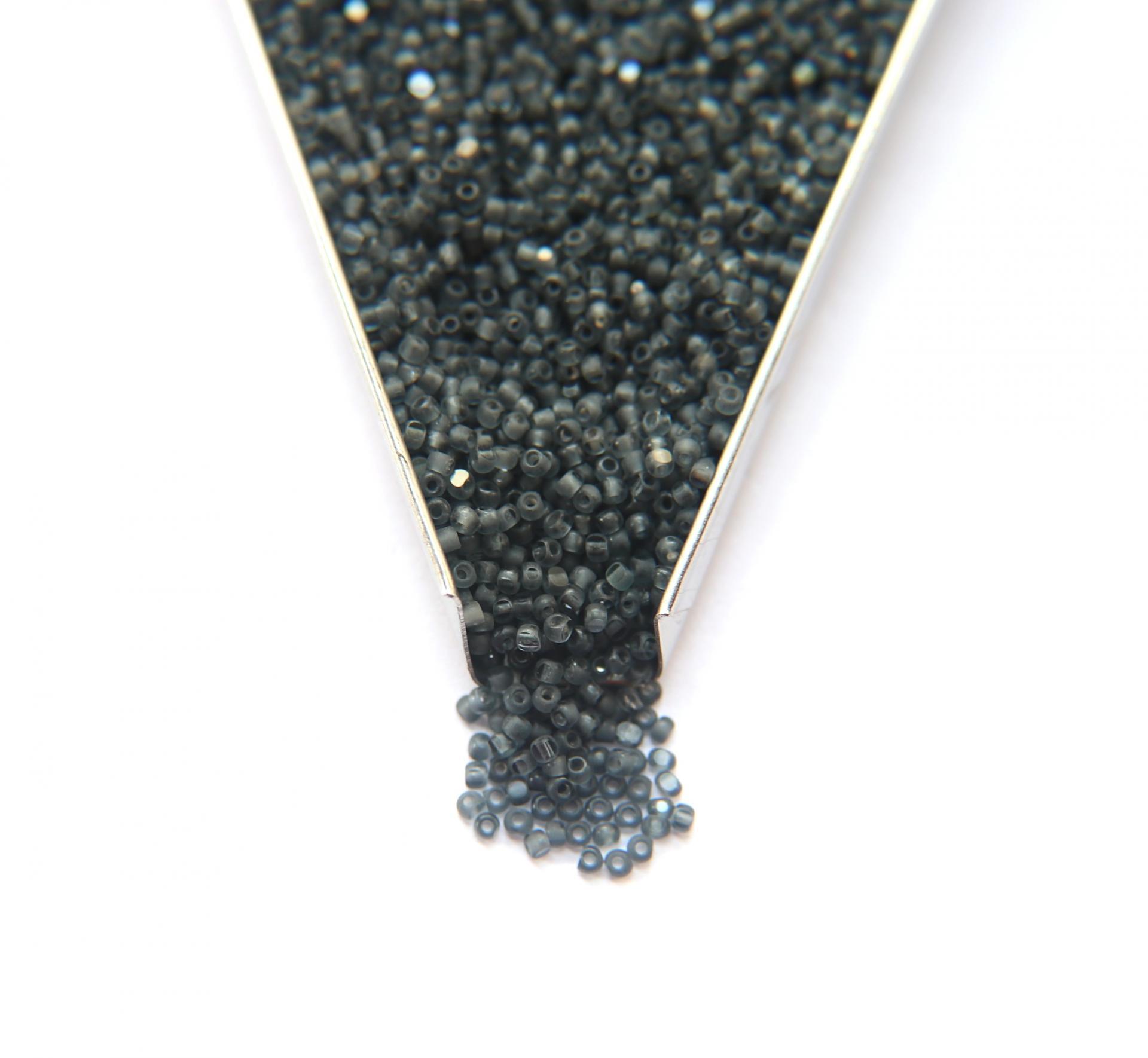 11/0 Charlotte true Cut Beads MATT Black Diamond Loose Beads 10/20/50/250/500 Grams premium seed beads, vintage findings, embroidery