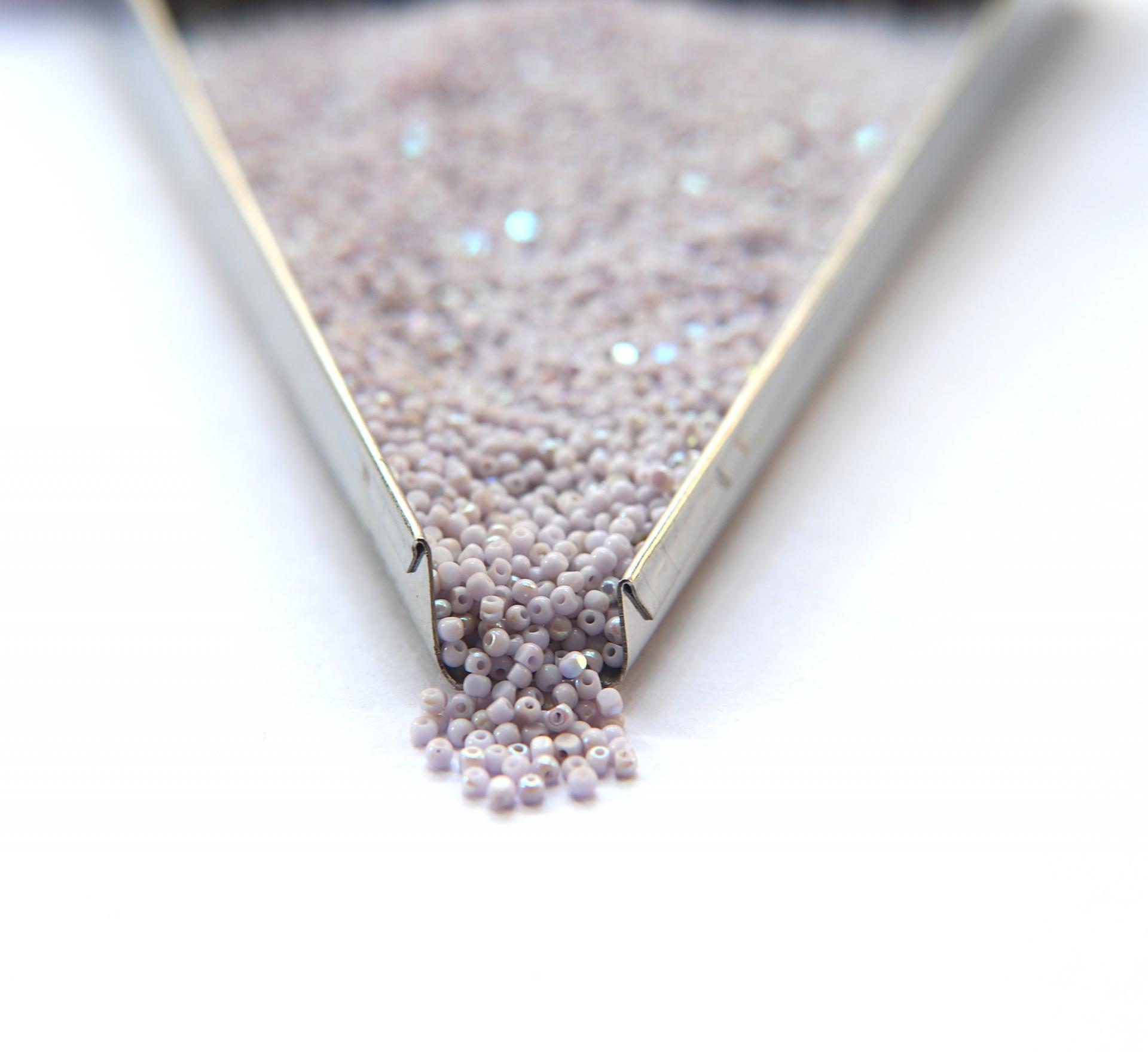 11/0 Charlotte Cut Beads Premium Patina Periwinkle Aurore Boreale 10/20/50/250/500 Grams PREMIUM MATERIALS