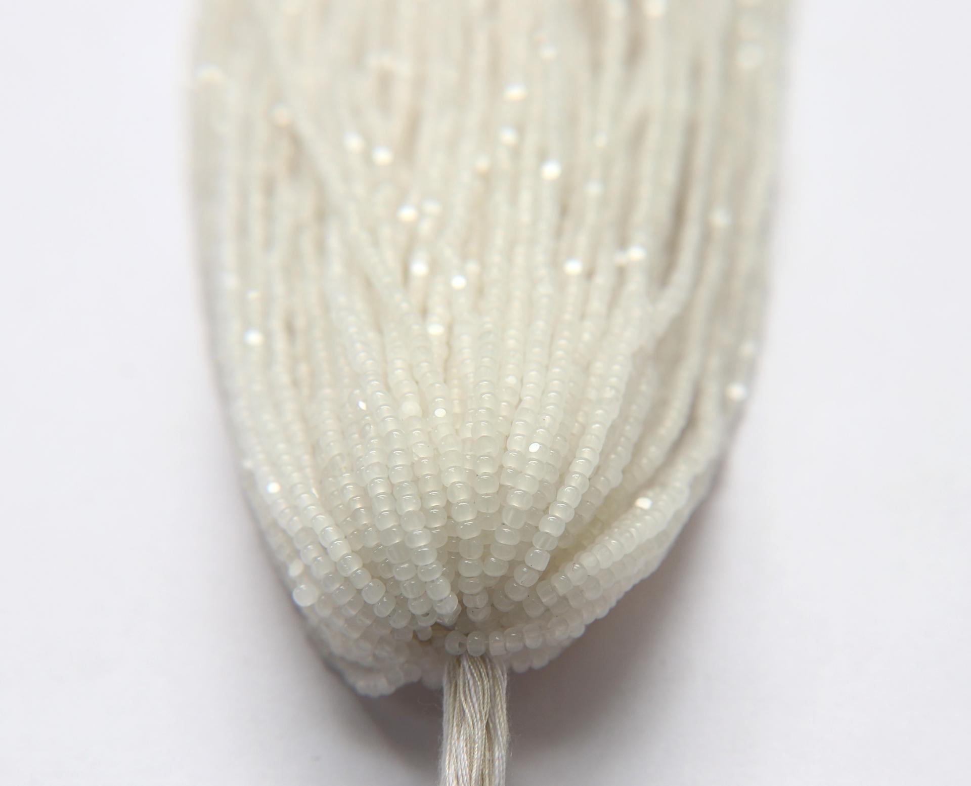 11/0 Hanks Charlotte Cut Beads White Opal 1/5/25/50/100 Hanks 2.0mm glass beads, jewelry supply, findings, craft supply, vintage bead
