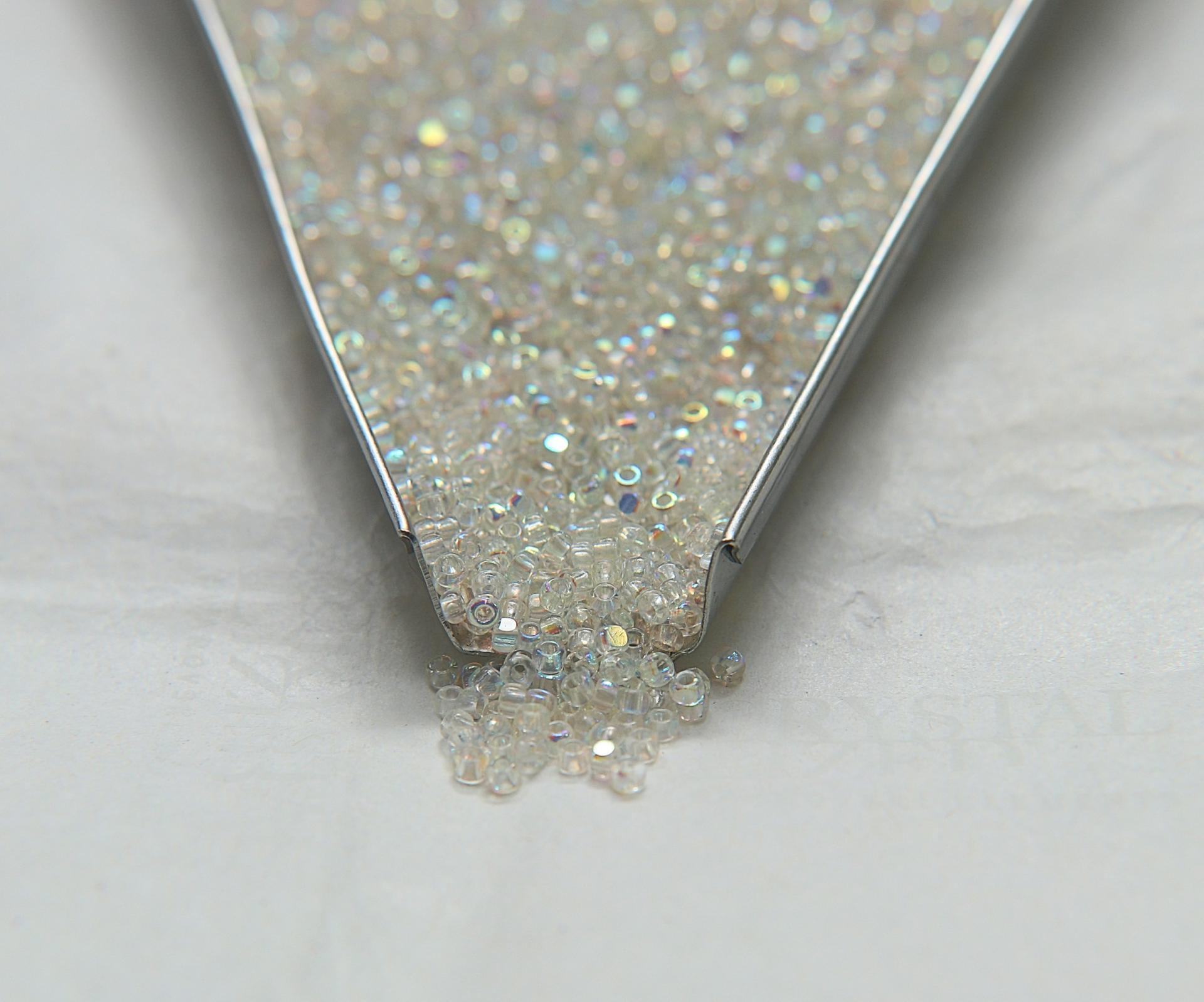 11/0 Charlotte Cut Beads Patina Transparent Crystal Aurore Boreale 10/20/50/250/500 Grams PREMIUM MATERIALS