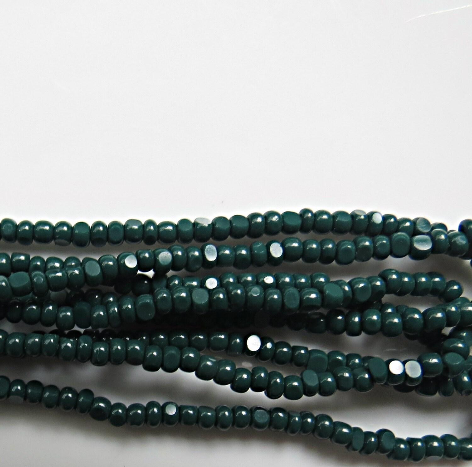 11/0 Charlotte true Cut Beads Opaque Emerald 10/20/50/250/500 Grams embroidery materials, jewelry making, VINTAGE FINDINGS premium seed bead