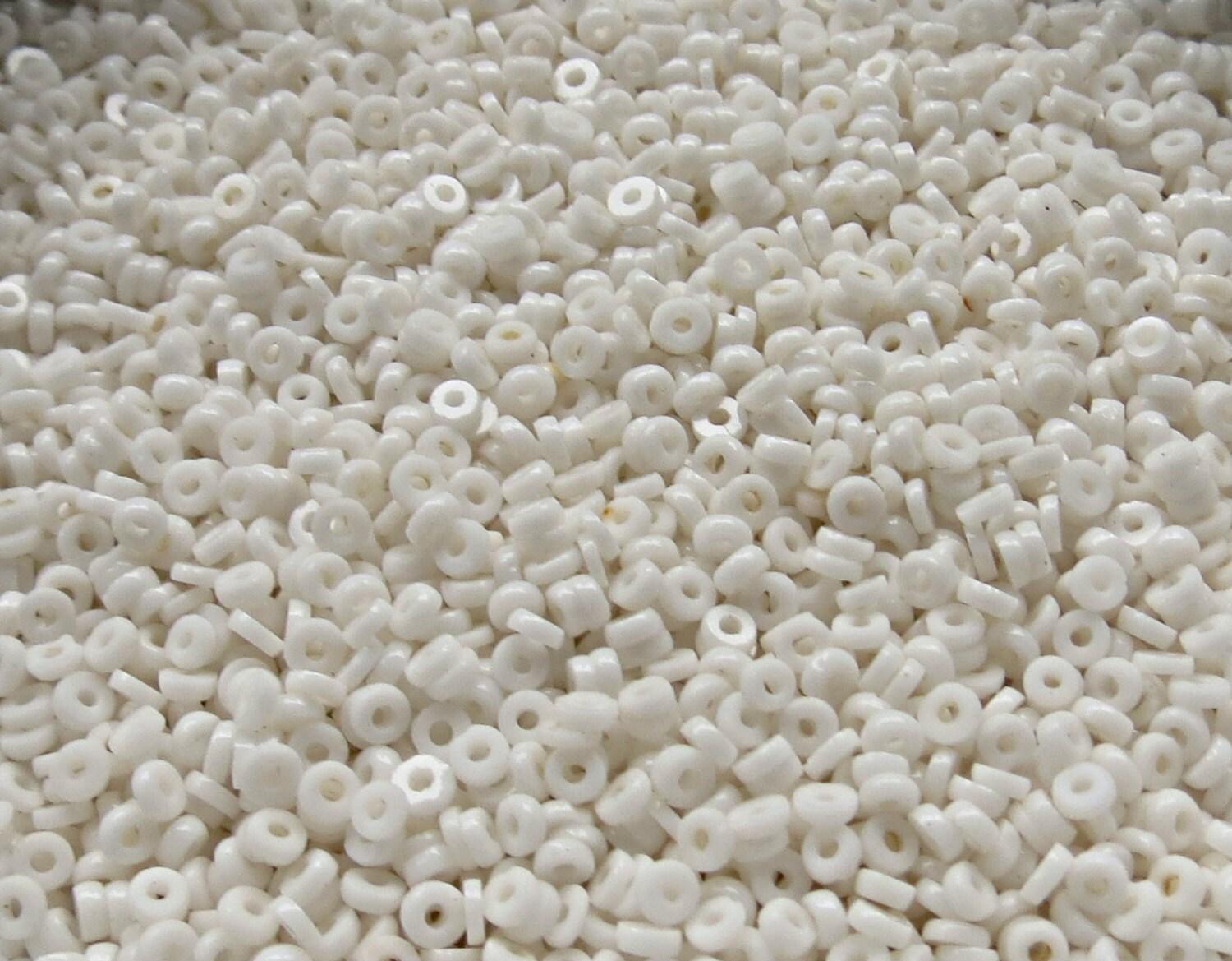 2MM Glass Sequins High Glaze Chalk White 5/10/20 Grams