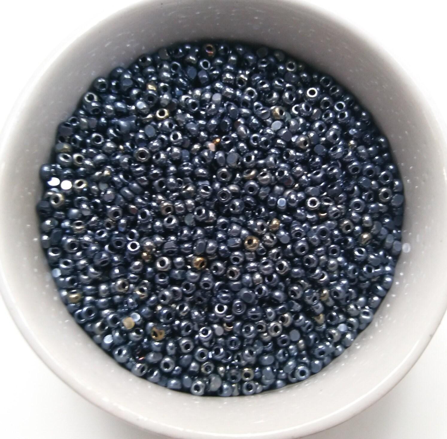 8/0 Charlotte Cut Beads Metallic Blue 10/20/50/250/500 Grams 425 Pieces