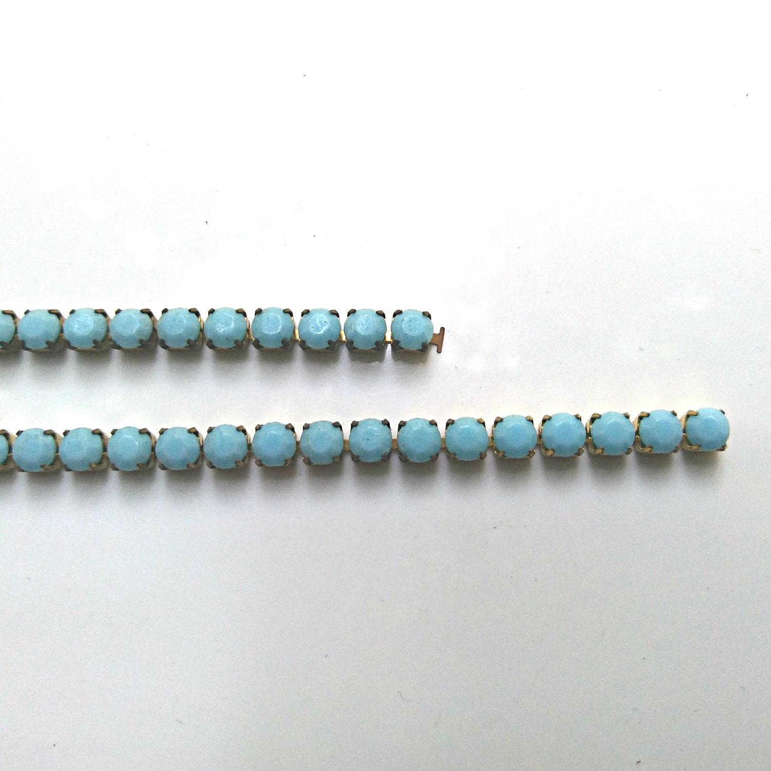16SS Close Vintage Rhinestone Chain Turquoise 4mm 1/2/5/15 Meters vintage findings, strass chains, craft supplies, rare craft supplies, deco