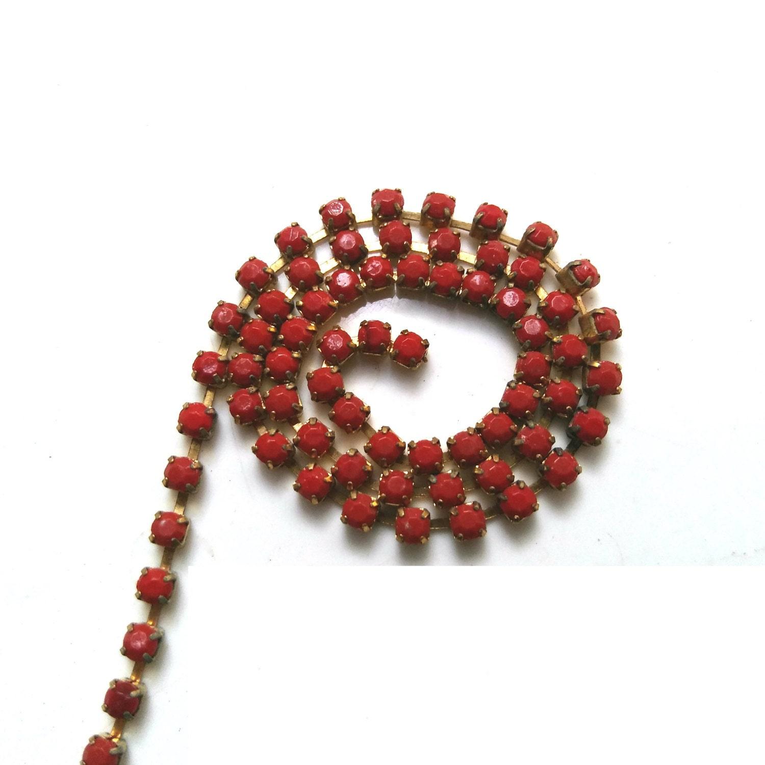 8 SS Rhinestone Chain Vintage Glass Pressed Chatons Opaque Light Red (2.5 mm) 1/2/5/15 Meters embroidery materials, craft vintage findings