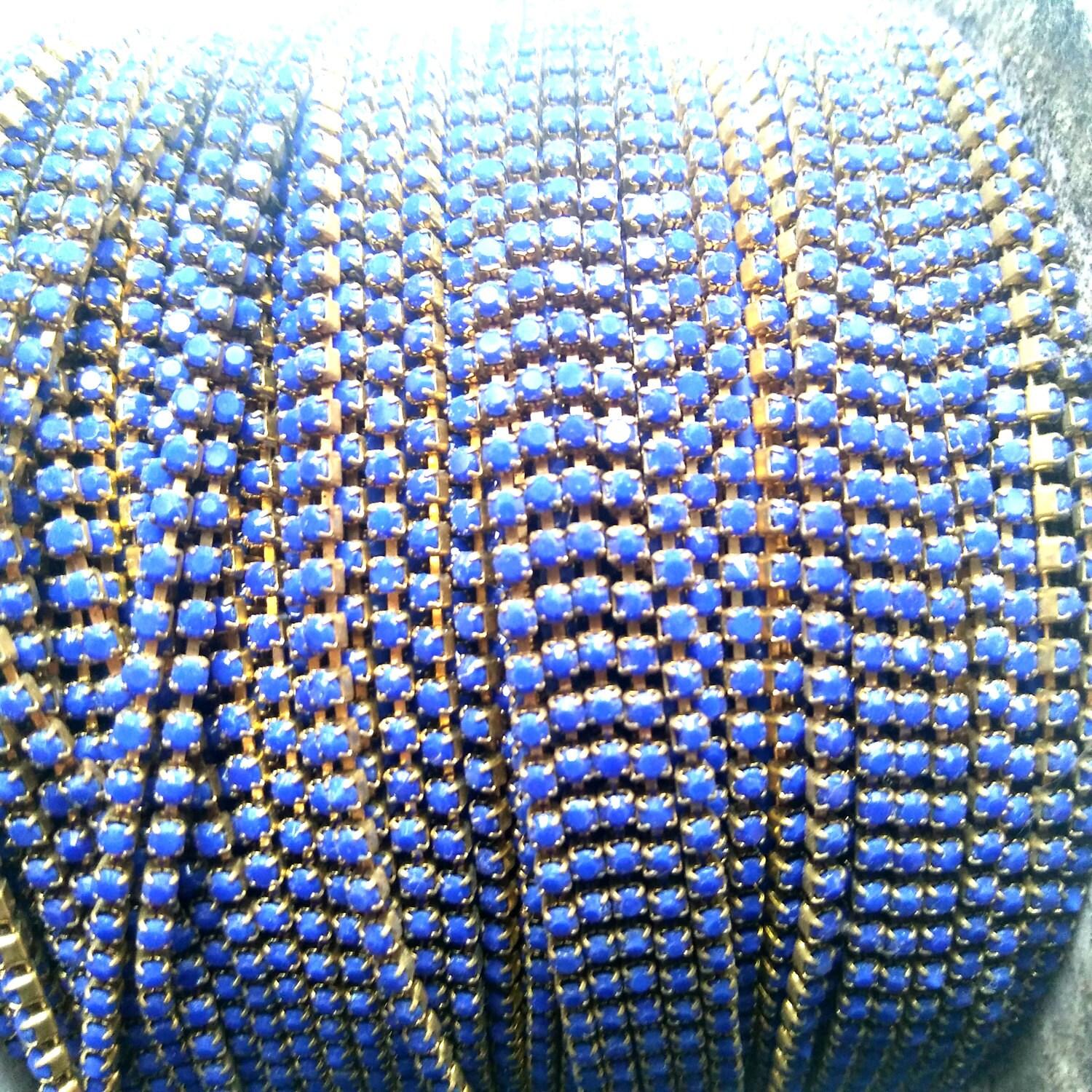 6 SS Rhinestone Chain Vintage Glass Pressed Chatons Opaque Royal Blue 2mm 1/2/5/15 Meters vintage findings, strass chains, craft supplies