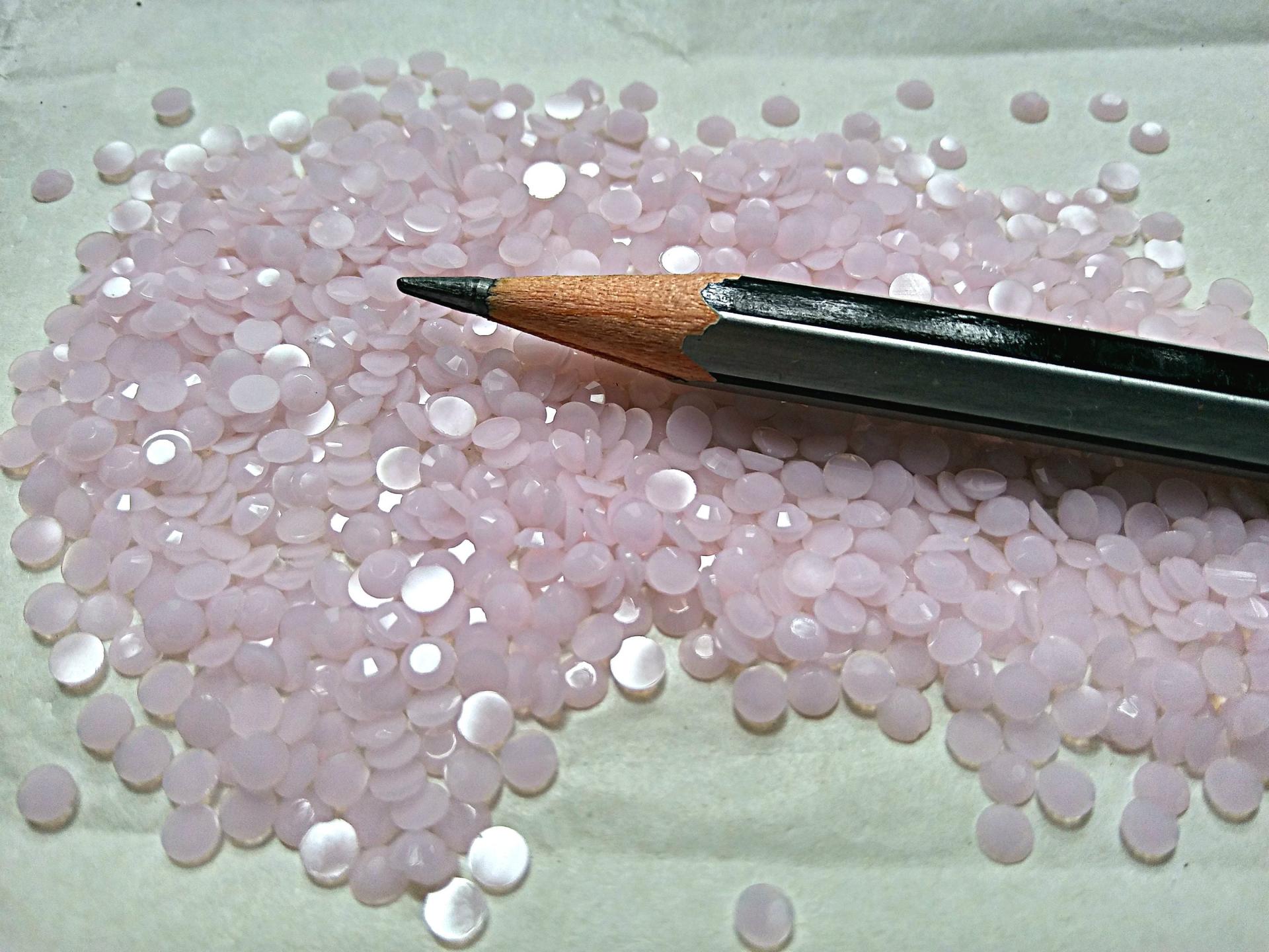 12SS Swarovski Flatbacks Rose Alabaster Chaton Roses 2088 (3.1mm) Made in Austria 72/144/432/1440 Pieces Nail art decoration, craft supplies