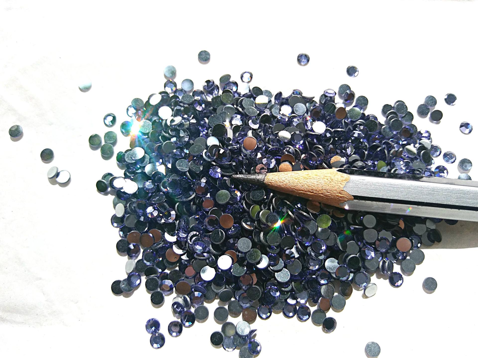 10SS Swarovski Flatbacks in Tanzanite Chaton Roses 2088 (2.9mm) Made in Austria 72/144/432/1440 Pieces Nail art decoration
