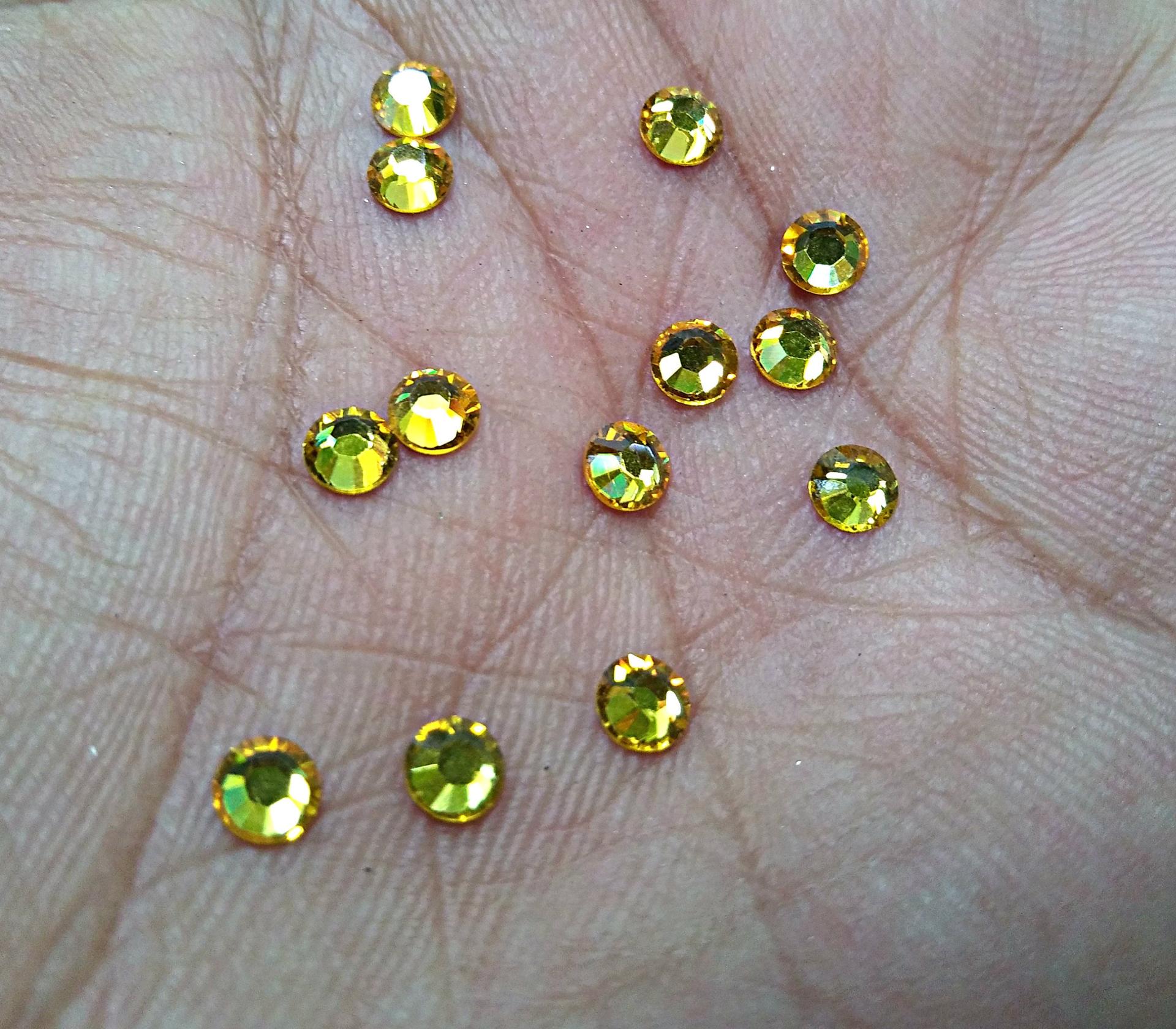 16SS Swarovski Flatbacks in Citrine Chaton Roses 2088 (4mm) Made in Austria 72/288/720 Pieces Nail art decoration, craft supplies