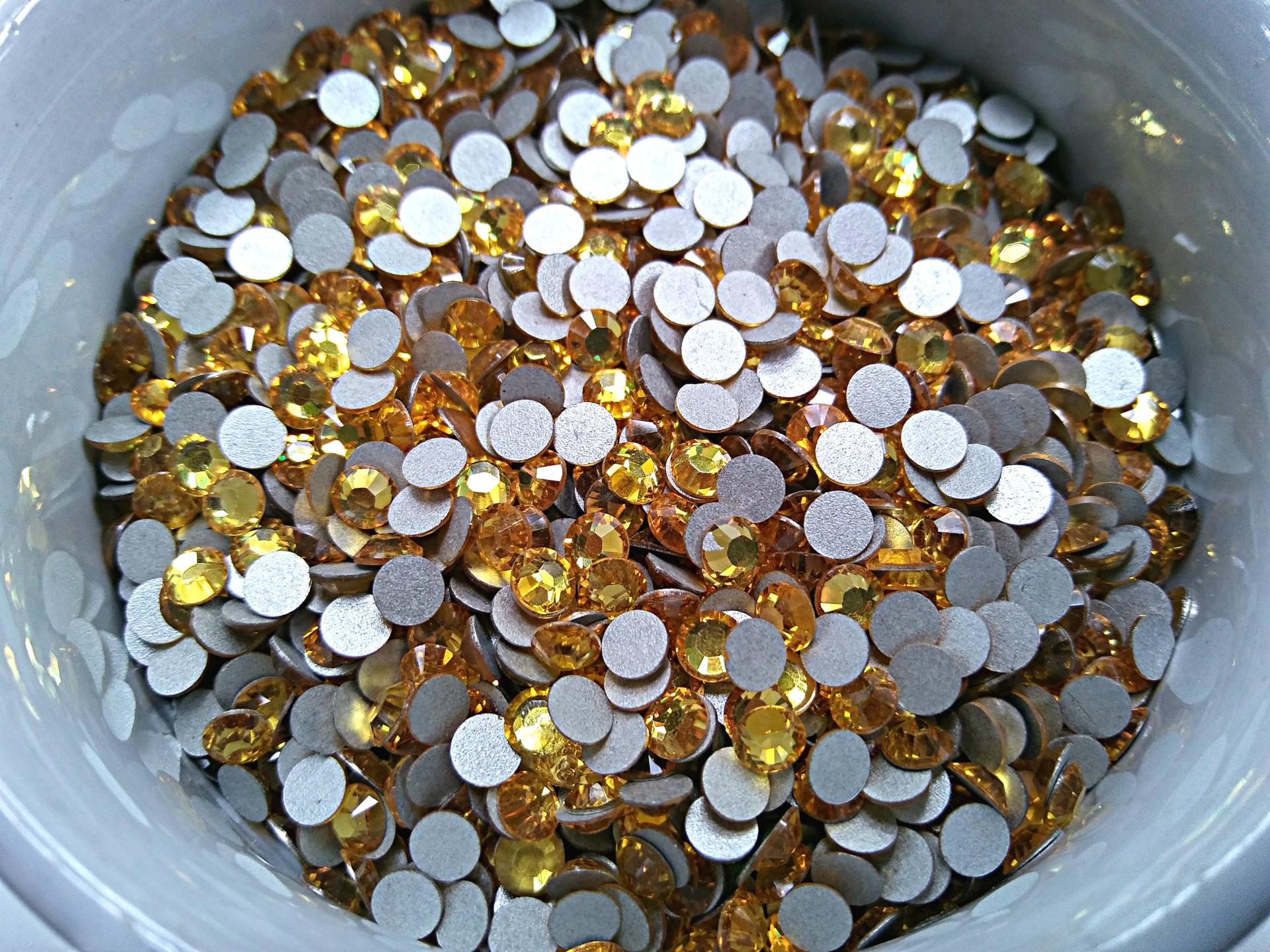 16SS Swarovski Flatbacks in Citrine Chaton Roses 2088 (4mm) Made in Austria 72/288/720 Pieces Nail art decoration, craft supplies