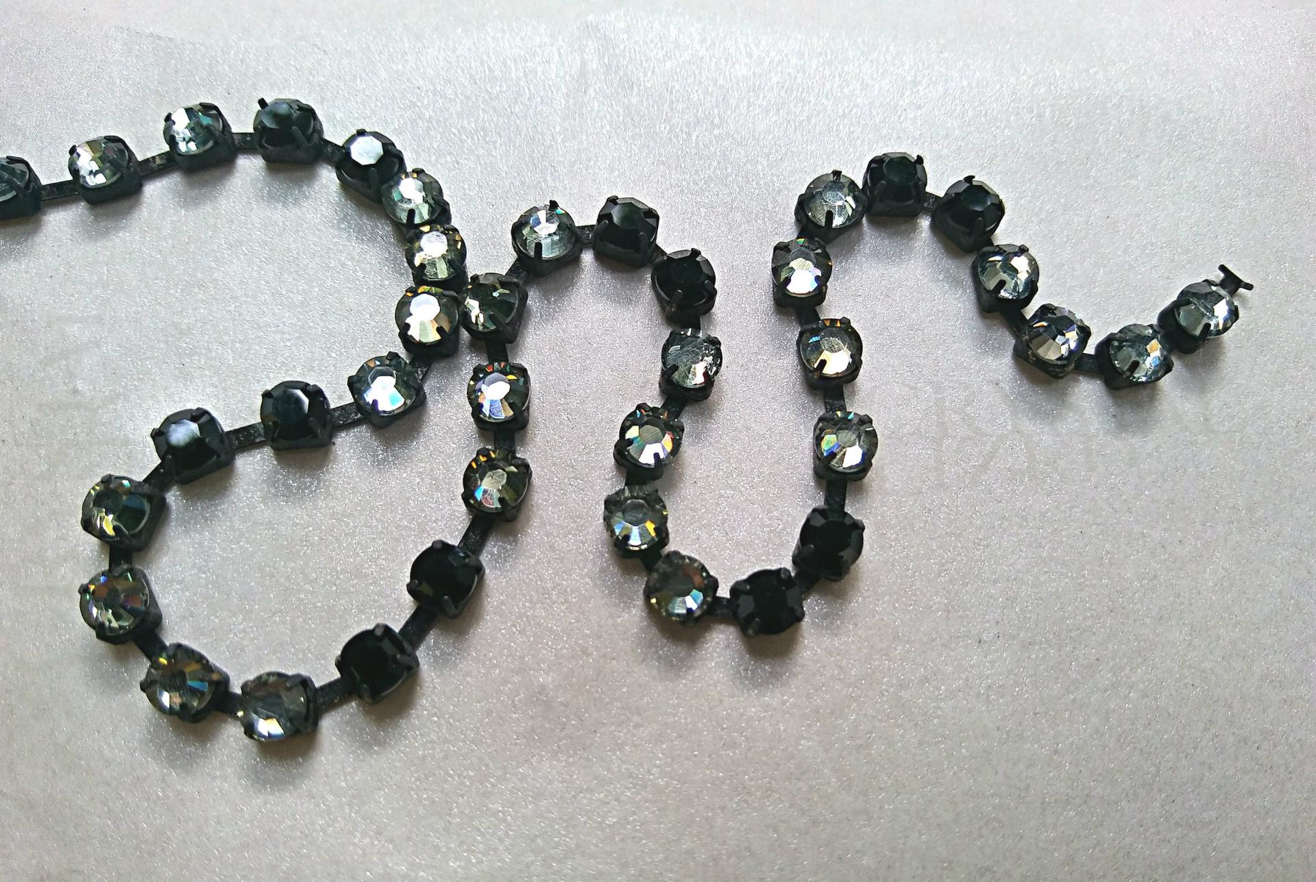 16ss Swarovski 2088 Chain in Flat Back shaded Black Diamond (4mm) 0.5/1/2/5 Meters Vintage Black Settings Bridal Supplies, strass chains