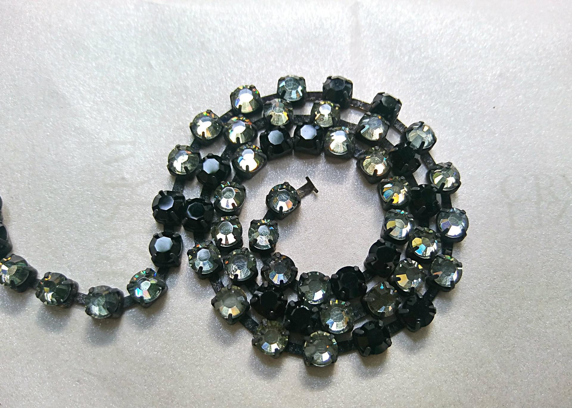 16ss Swarovski 2088 Chain in Flat Back shaded Black Diamond (4mm) 0.5/1/2/5 Meters Vintage Black Settings Bridal Supplies, strass chains
