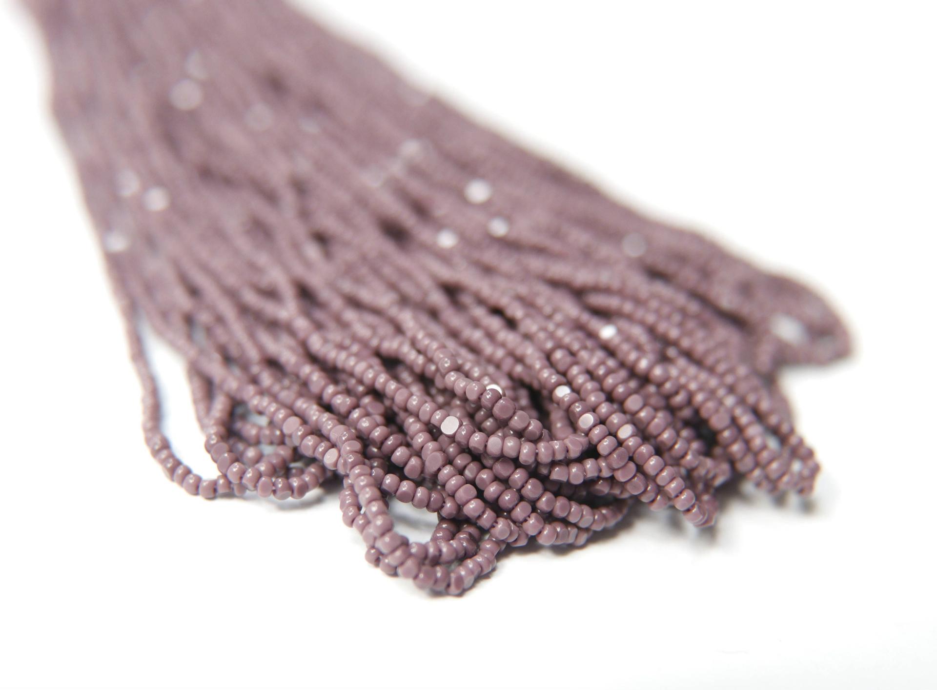 13/0 Hanks Charlotte Cut Beads 23020 Opaque Amethyst 1/5/25/50/100 Hanks 1.6mm glass beads, jewelry supply, findings, craft supply, vintage