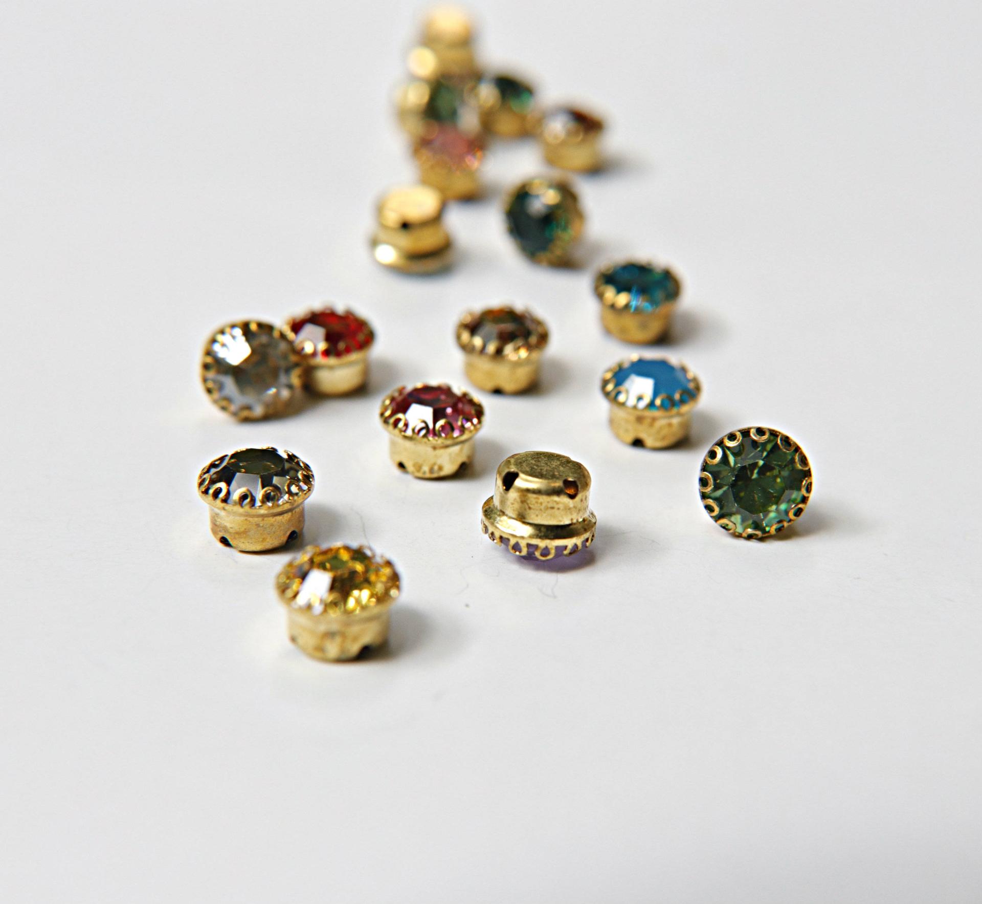 Swarovski 39ss Vintage Clips Sewon 27 Crystal Colors 4 Hole Sliders 6/12/24/100 Pieces BRASS SETTINGS embroidery materials craft vintage
