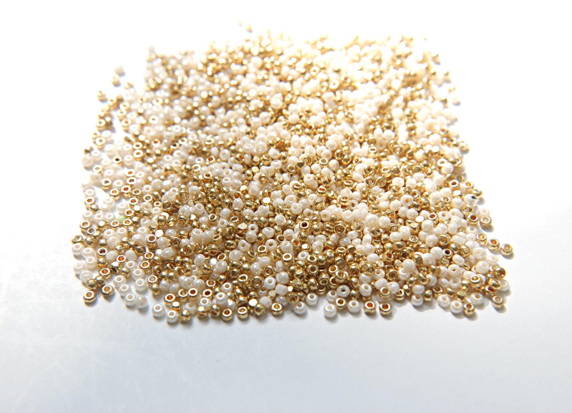 11/0 True Cut Charlotte Beads IVORY Gold Patina 10/20/50/250/500 Grams Native Beads Supply