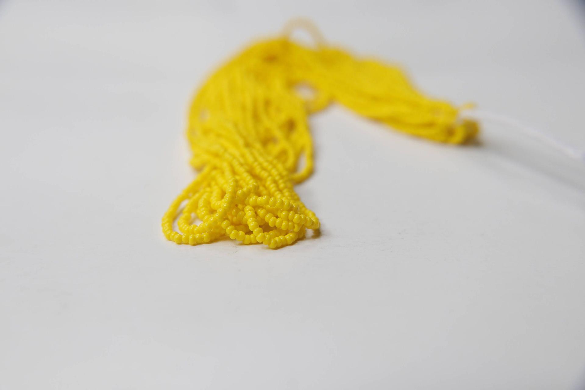 11/0 Czech Seed Bead Yellow Opaque 1/5/25/50/100 Full hanks Preciosa Ornella loose beads, mix beads, embroidery materials, craft supplies