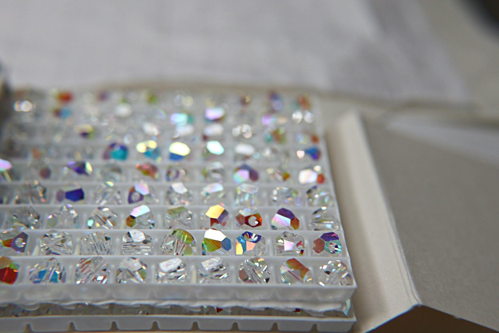 Swarovski 5603 6mm Graphic Cube Crystal Aurore Boreale 12/36/72/144/288 Pieces PREMIUM MATERIALS, vintage findings, wedding jewlery making