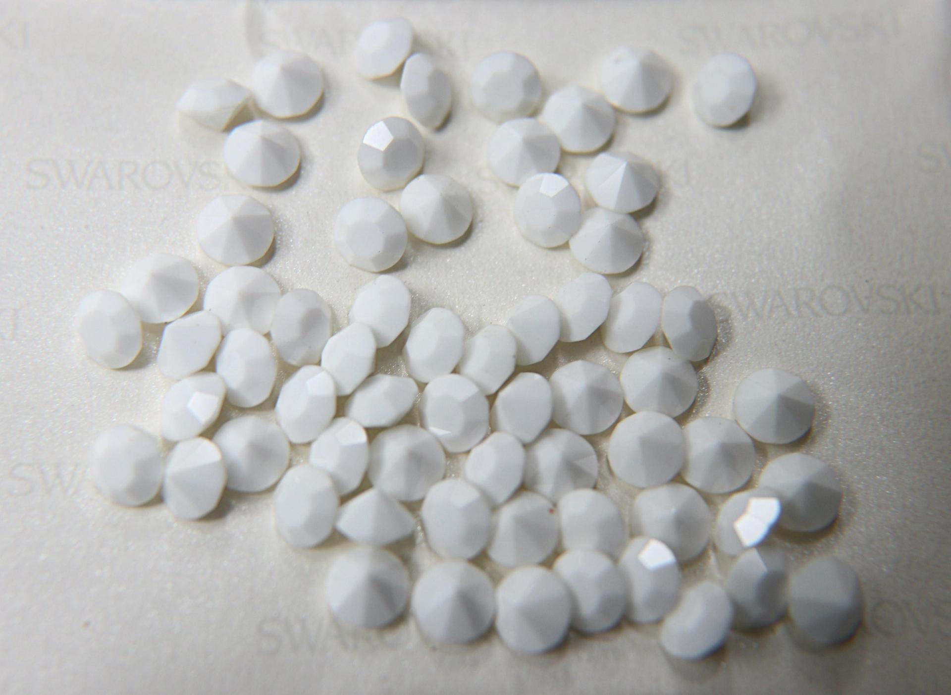 Swarovski 34ss/42ss Chaton Round Chalk White (279) 6/12/24/100/300 Pieces Vintage Swarovski, premium materials, clay art, bijoux materials