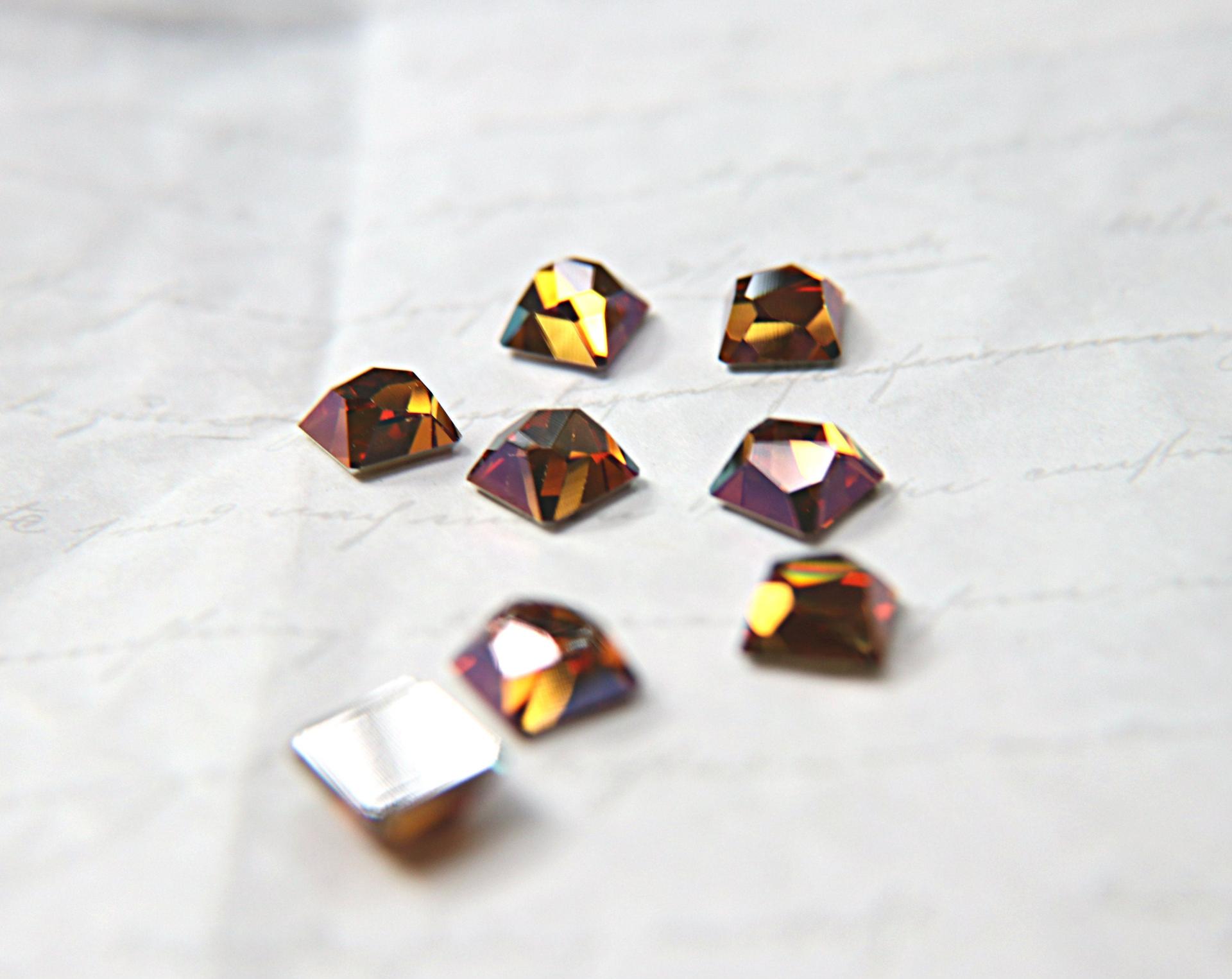 SWAROVSKI 10MM #4854 Space Cut Fancy Stone in 4 Colors 6/24/72/144 Pieces