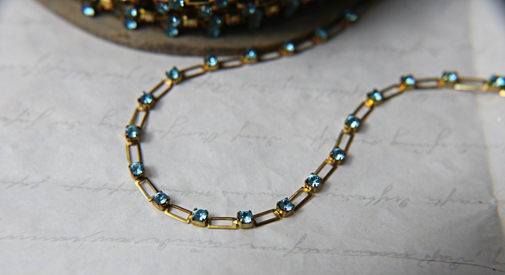 Vintage Swarovski Cupchains 272R4 - Round String 12ss in Aquamarine (3mm) 0.5/1/2/5 Meters