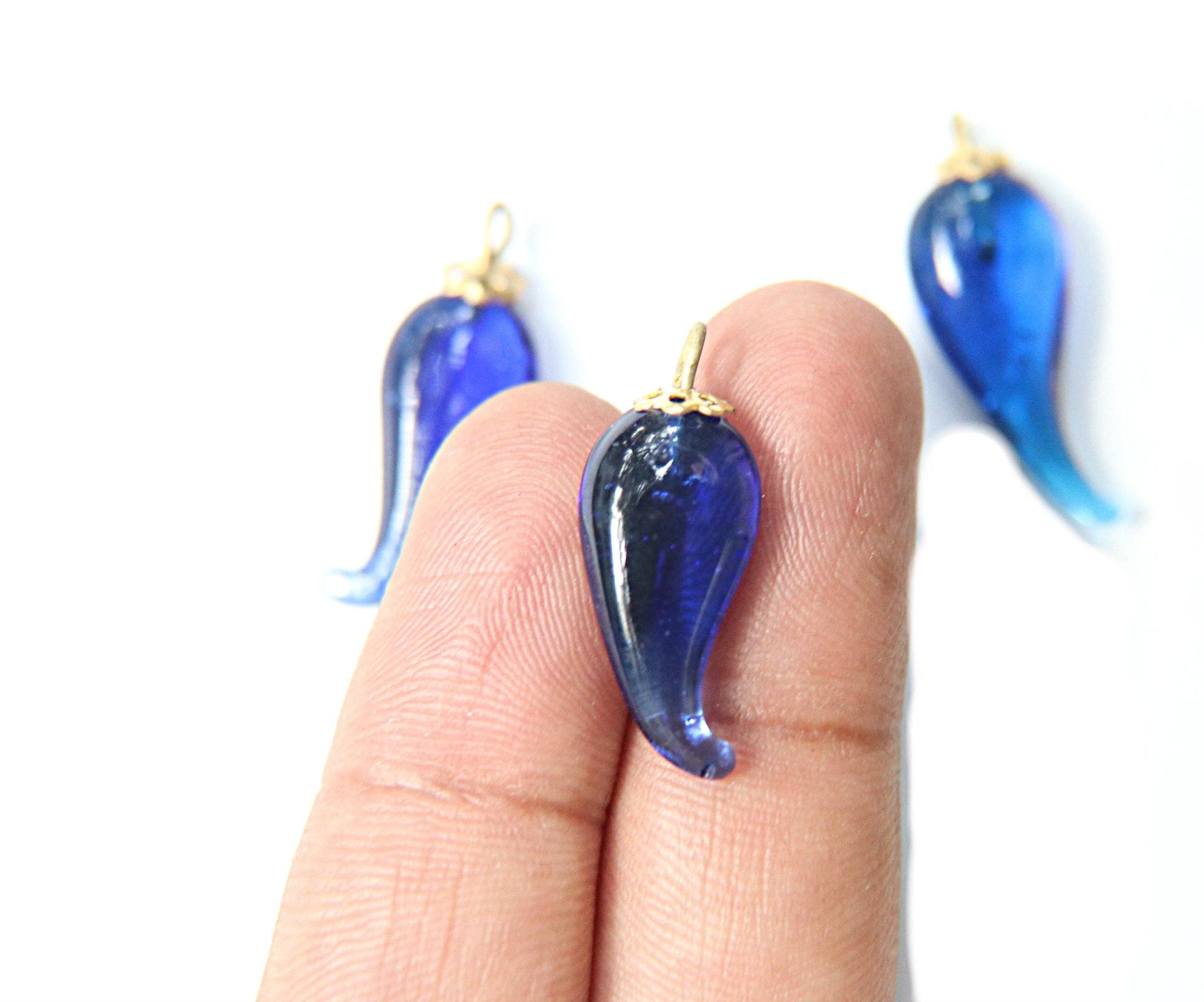 Vintage styled Chili Handmade Dangle in glass 25 mm long in Royal Blue Transparent (6 pieces)