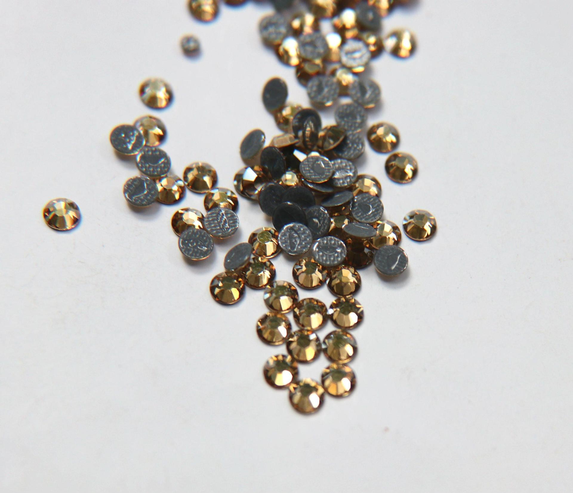 16SS Swarovski Flatbacks Hotfix in Crystal Golden Shadow Chaton Roses (4mm) Made in Austria 36/72/288/720 Pieces