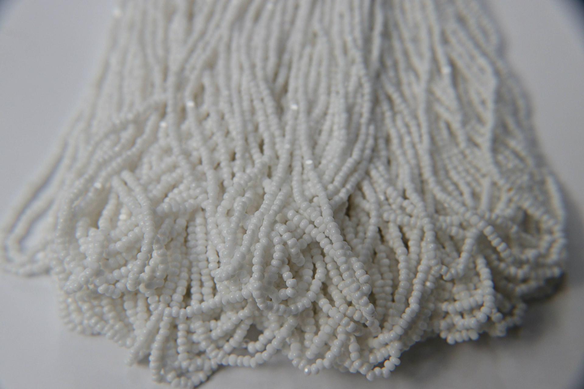 11/0 Hanks Charlotte Cut Beads 03050 Chalk White 1/5/25/50/100 Hanks 2.0mm glass beads, jewelry supply, findings, craft supply, vintage bead